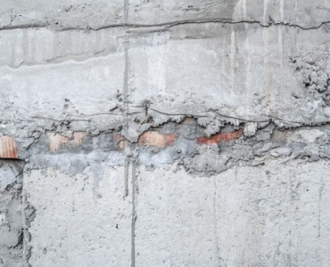 Ustaya Gerek Yok: Yarma Beton Bloklarla Şık ve Dayanıklı Duvar Yapımına Adım Adım Rehber